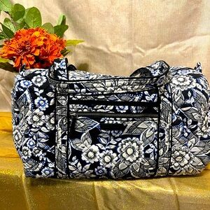 Vera Bradley Small Duffel - Snow Lotus